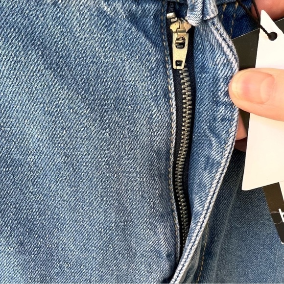 CLEARANCE BOOHOO MOM JEANS MEDIUM WASH SIZE 14 NWT - Picture 8 of 8